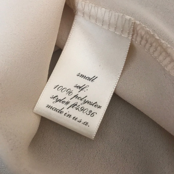 Francesca‘s off-white/cream long sleeve blouse -S - Picture 8 of 9